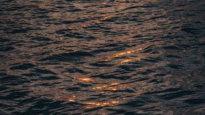 Preview wallpaper sea, glare, waves, water, distortion