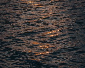 Preview wallpaper sea, glare, waves, water, distortion