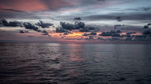 Preview wallpaper sea, horizon, dusk, water, clouds