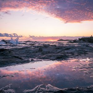 Preview wallpaper sea, horizon, rocks, sunset, coast