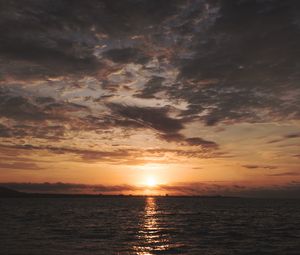 Preview wallpaper sea, horizon, sun, sunset