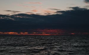 Preview wallpaper sea, horizon, sunset, clouds