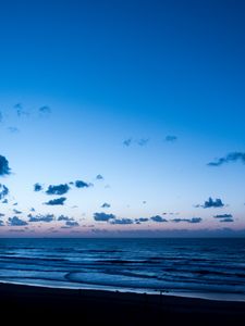 Preview wallpaper sea, horizon, sunset, clouds, twilight, shore