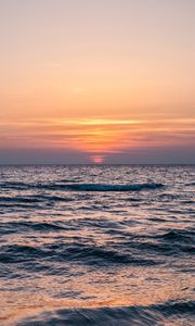 Preview wallpaper sea, horizon, sunset, sky, waves, ripples