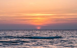 Preview wallpaper sea, horizon, sunset, sky, waves, ripples