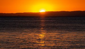 Preview wallpaper sea, horizon, sunset, sun