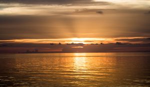 Preview wallpaper sea, horizon, sunset, clouds, evening
