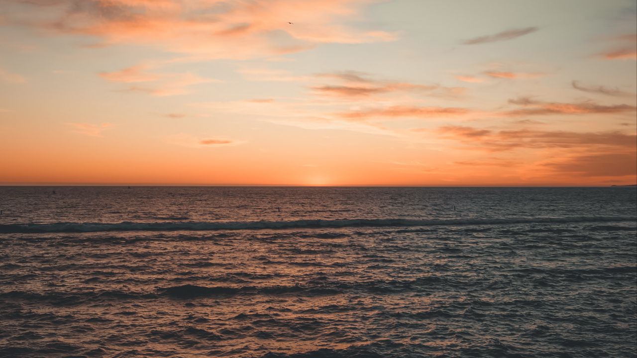 Wallpaper sea, horizon, waves, sunset