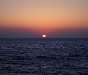 Preview wallpaper sea, horizon, waves, sun, nature
