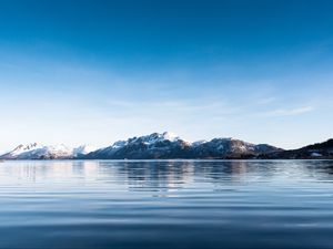 Preview wallpaper sea, island, mountains, coast, norway, landscape