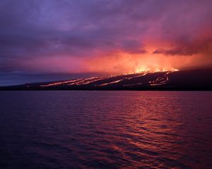 Preview wallpaper sea, island, volcano, lava, fire, night