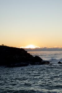 Preview wallpaper sea, landscape, rock, horizon, sunrise