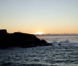 Preview wallpaper sea, landscape, rock, horizon, sunrise