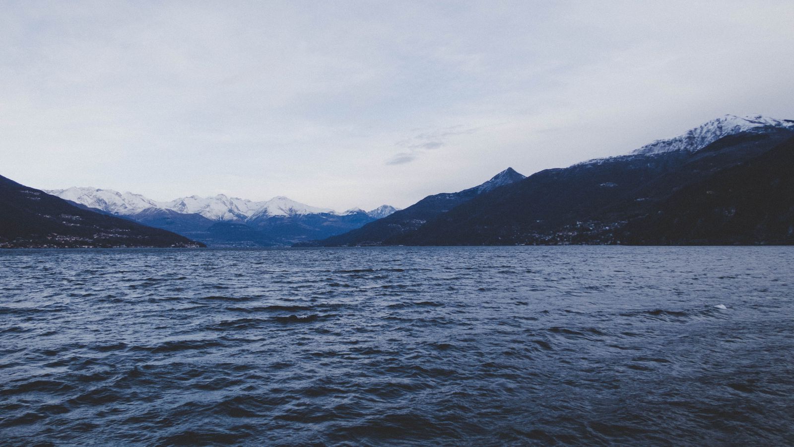 1600x900 Wallpaper sea, mountains, sky