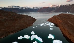 Preview wallpaper sea, mountains, snow, icebergs, ice