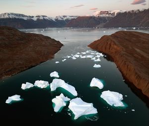 Preview wallpaper sea, mountains, snow, icebergs, ice