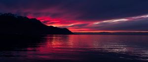 Preview wallpaper sea, mountains, sunset, night, dark, horizon, switzerland