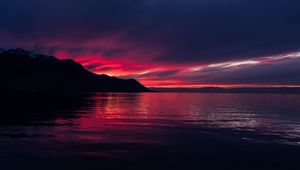 Preview wallpaper sea, mountains, sunset, night, dark, horizon, switzerland