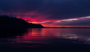 Preview wallpaper sea, mountains, sunset, night, dark, horizon, switzerland