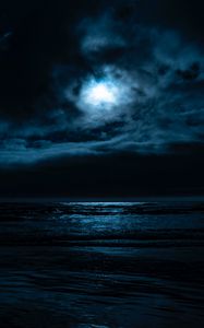 Preview wallpaper sea, night, moon, horizon