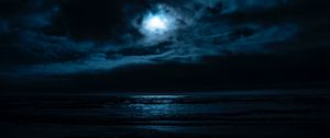 Preview wallpaper sea, night, moon, horizon