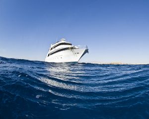 Preview wallpaper sea, ocean, wave, boat, ship