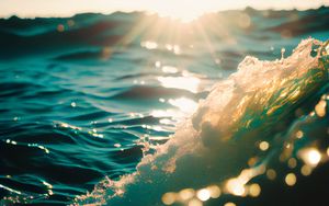 Preview wallpaper sea, ocean, waves, splashes, light, sun