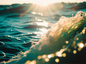 Preview wallpaper sea, ocean, waves, splashes, light, sun