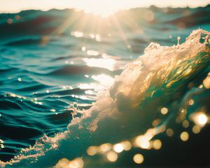 Preview wallpaper sea, ocean, waves, splashes, light, sun