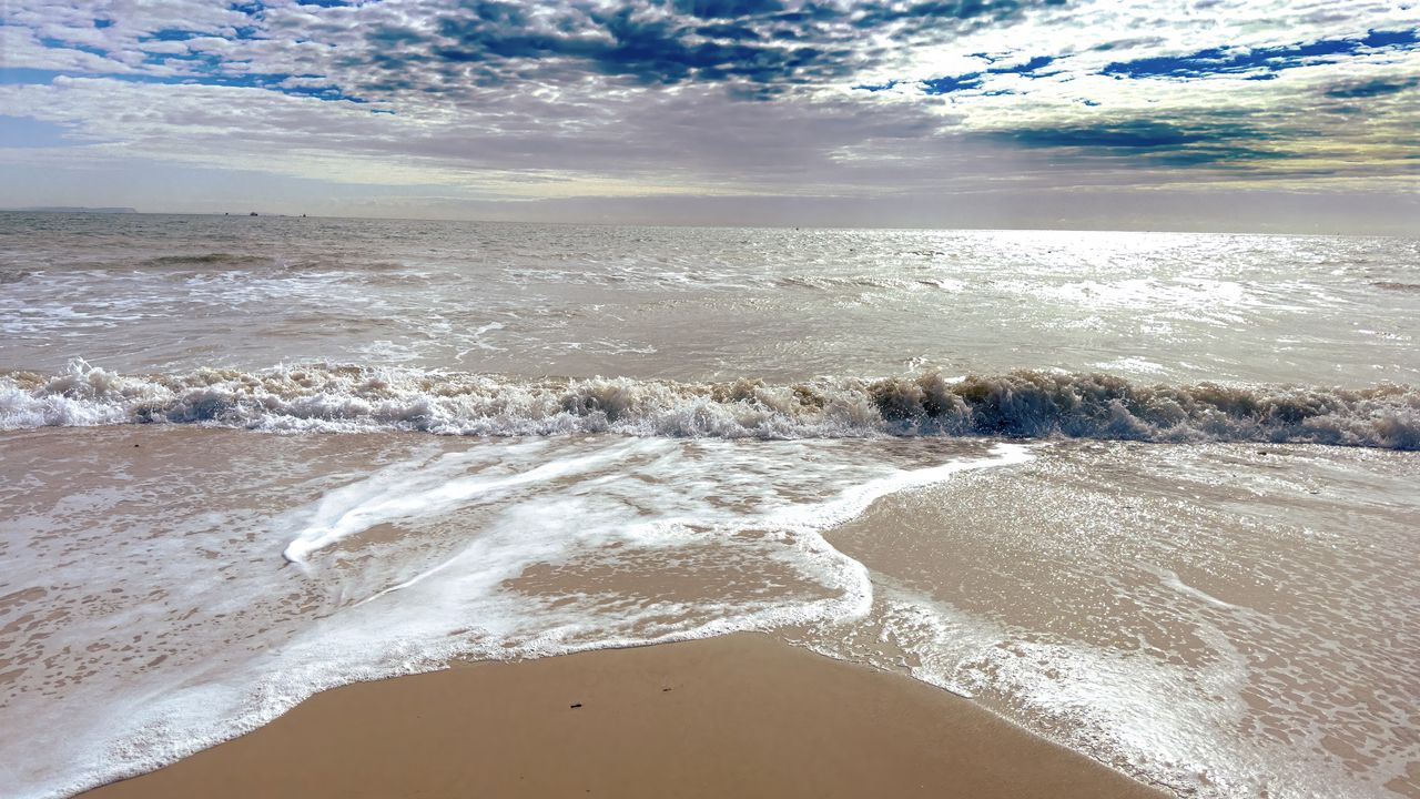 Wallpaper sea, ocean, waves, tide, beach, clouds