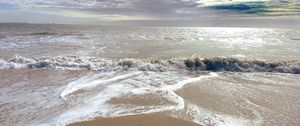Preview wallpaper sea, ocean, waves, tide, beach, clouds