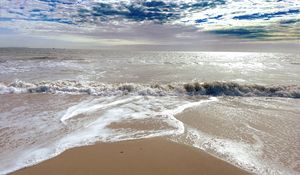 Preview wallpaper sea, ocean, waves, tide, beach, clouds