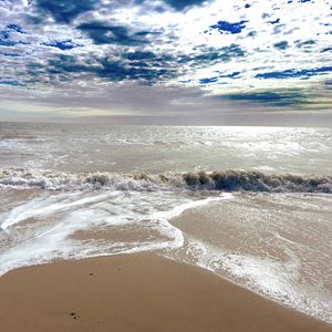 Preview wallpaper sea, ocean, waves, tide, beach, clouds