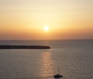 Preview wallpaper sea, pier, horizon, boats, sunset