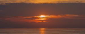 Preview wallpaper sea, reflection, sunset, horizon