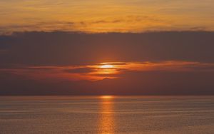 Preview wallpaper sea, reflection, sunset, horizon