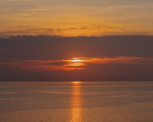 Preview wallpaper sea, reflection, sunset, horizon