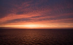 Preview wallpaper sea, ripples, horizon, sky, sunset