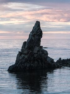 Preview wallpaper sea, rock, water, dusk, landscape