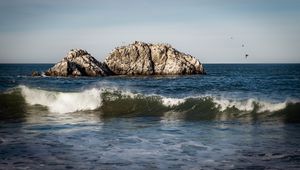 Preview wallpaper sea, rock, wave, birds, nature