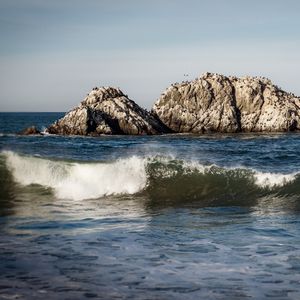 Preview wallpaper sea, rock, wave, birds, nature