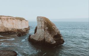 Preview wallpaper sea, rocks, cliff, coast, waves