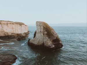 Preview wallpaper sea, rocks, cliff, coast, waves