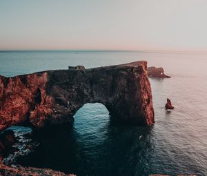 Preview wallpaper sea, rocks, cliff, water, landscape