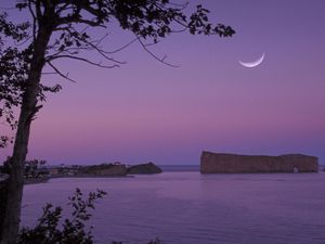 Preview wallpaper sea, rocks, evening, moon