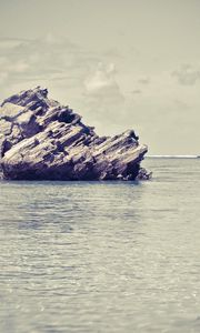 Preview wallpaper sea, rocks, sky, summer, beautiful, landscape
