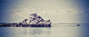 Preview wallpaper sea, rocks, sky, summer, beautiful, landscape