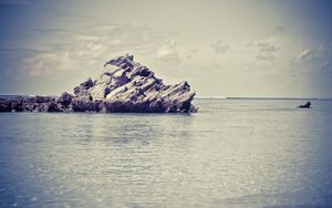 Preview wallpaper sea, rocks, sky, summer, beautiful, landscape