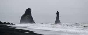 Preview wallpaper sea, rocks, waves, bw