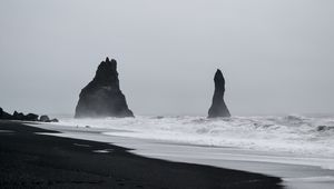 Preview wallpaper sea, rocks, waves, bw